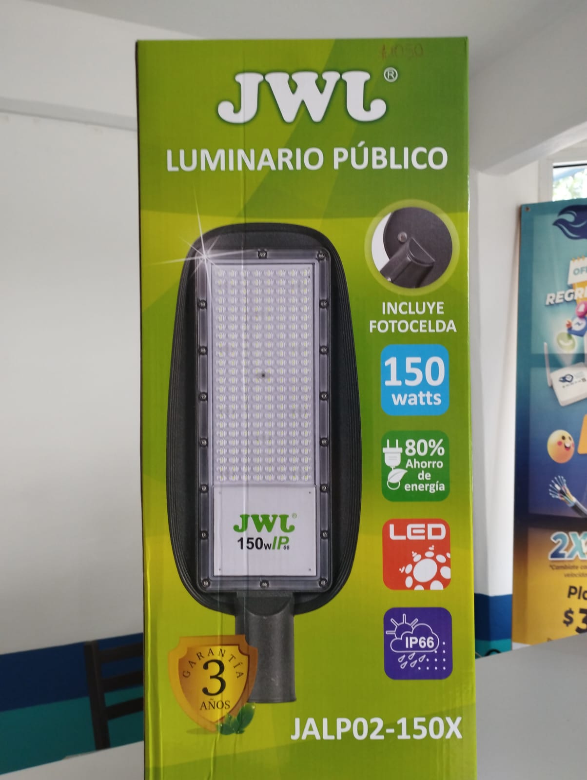 Luminario público JWL 150W LED (con fotocelda)